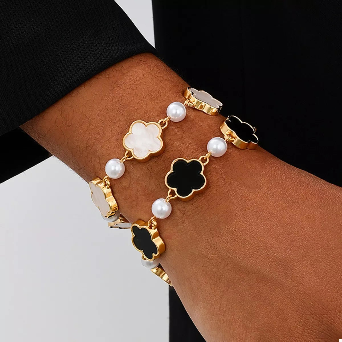18k Gold-Plated Alloy Flower Bracelet – Jemilina